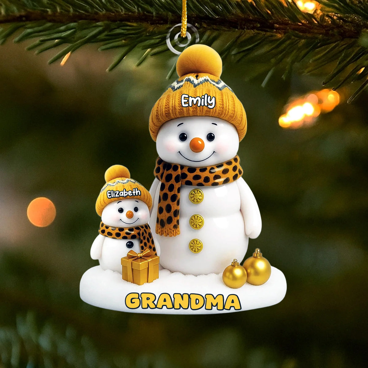 Custom Acrylic Ornament - Personalized Christmas Birthday Gifts For Family, Grandma, Grandpa, Mom, Dad, Kids - A Cute Snowman Family